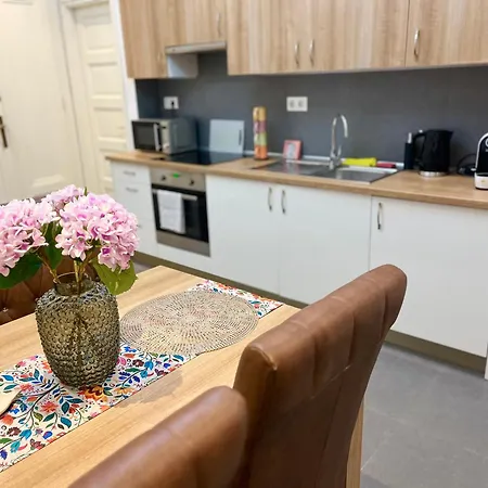 Ground Floor In The Centre Of The
